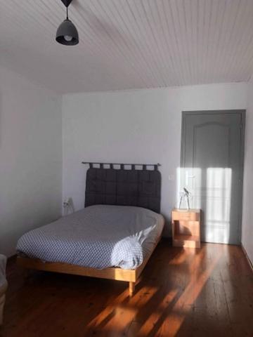 Meuble 40m2 Classe 2 Etoiles. Lumineux 04190 * Les Mees