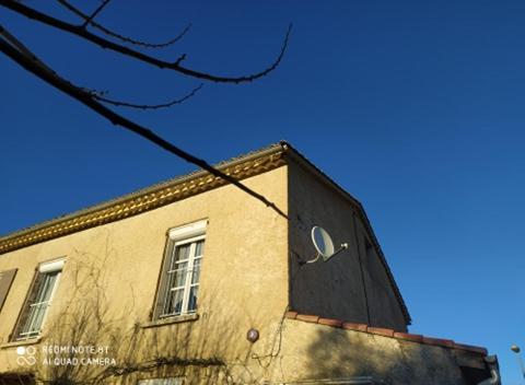 Meuble 40m2 Classe 2 Etoiles. Lumineux 04190