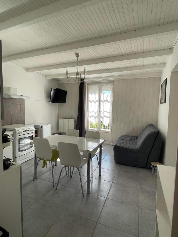 Apartment Meuble 40m2 Classe 2 Etoiles. Lumineux 04190 Les Mees